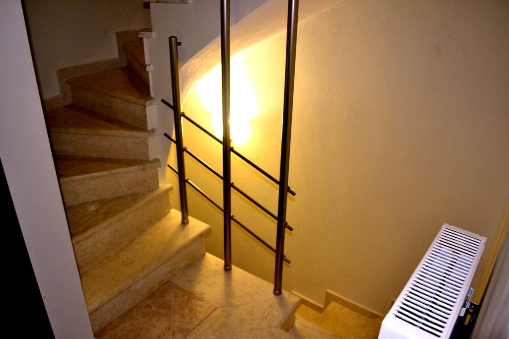 Αmalia Lux Villas Vrasná Quarto foto