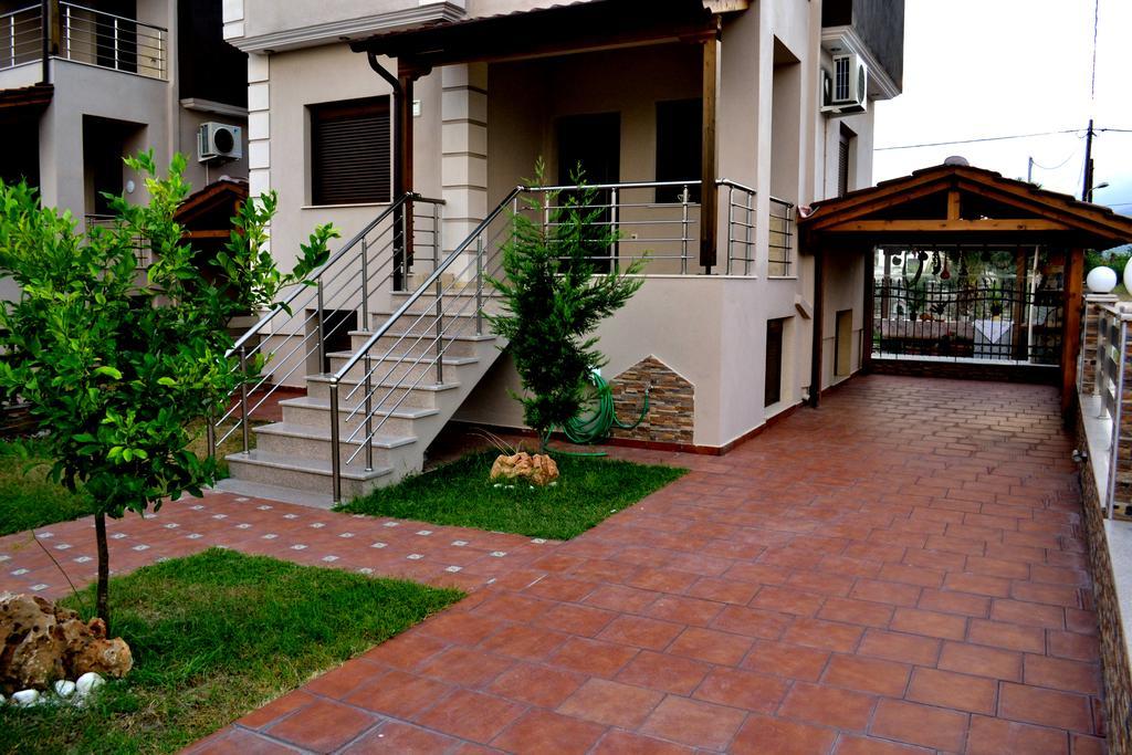 Αmalia Lux Villas Vrasná Quarto foto
