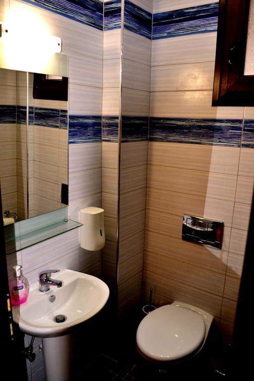 Αmalia Lux Villas Vrasná Quarto foto